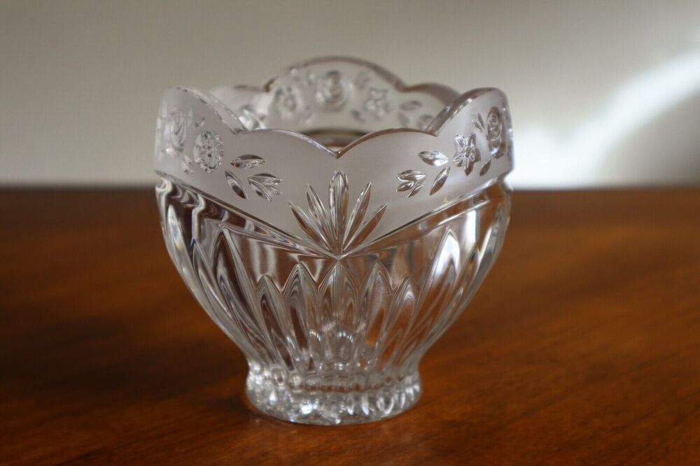 Vtg Oneida Southern Garden Crystal 3.75" Votive Candle Holder Potpourri Germany